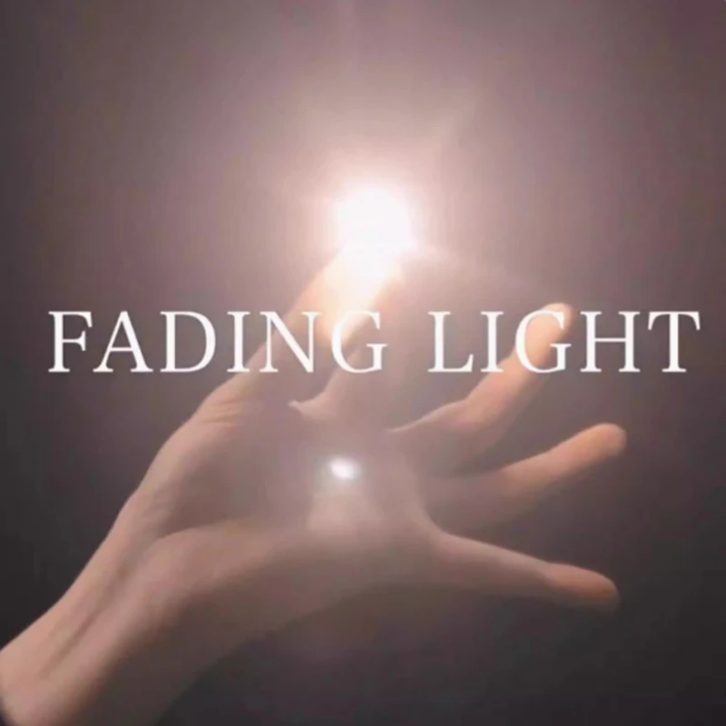 

Fading Light by Hau Jiun & Hugo Shih Magic Tricks LED Thumb Light Fade In & Fade Out Effects Stage Illusions Gimmicks Props