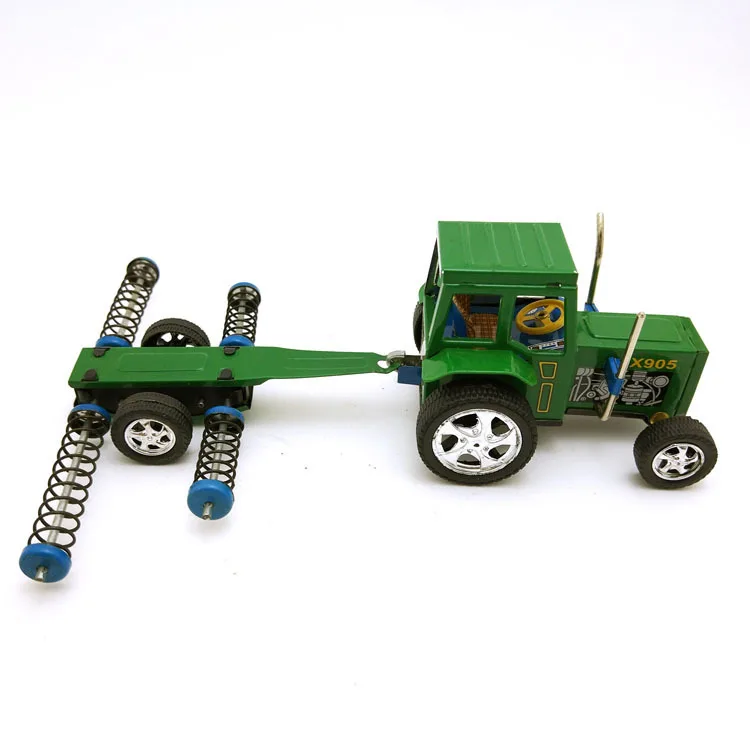 MS470 Tractor Retro Nostalgic Theme Restaurant Ornament Photography Prop Tin Toy