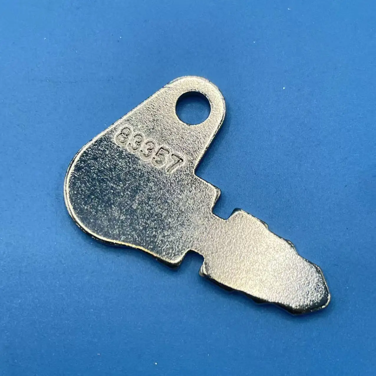 1/5/10PCS 83357 Ignition Key 73112974 Compatible with Case Bulldozers pre-1970s Tractors Compatible with Lawn Tractors