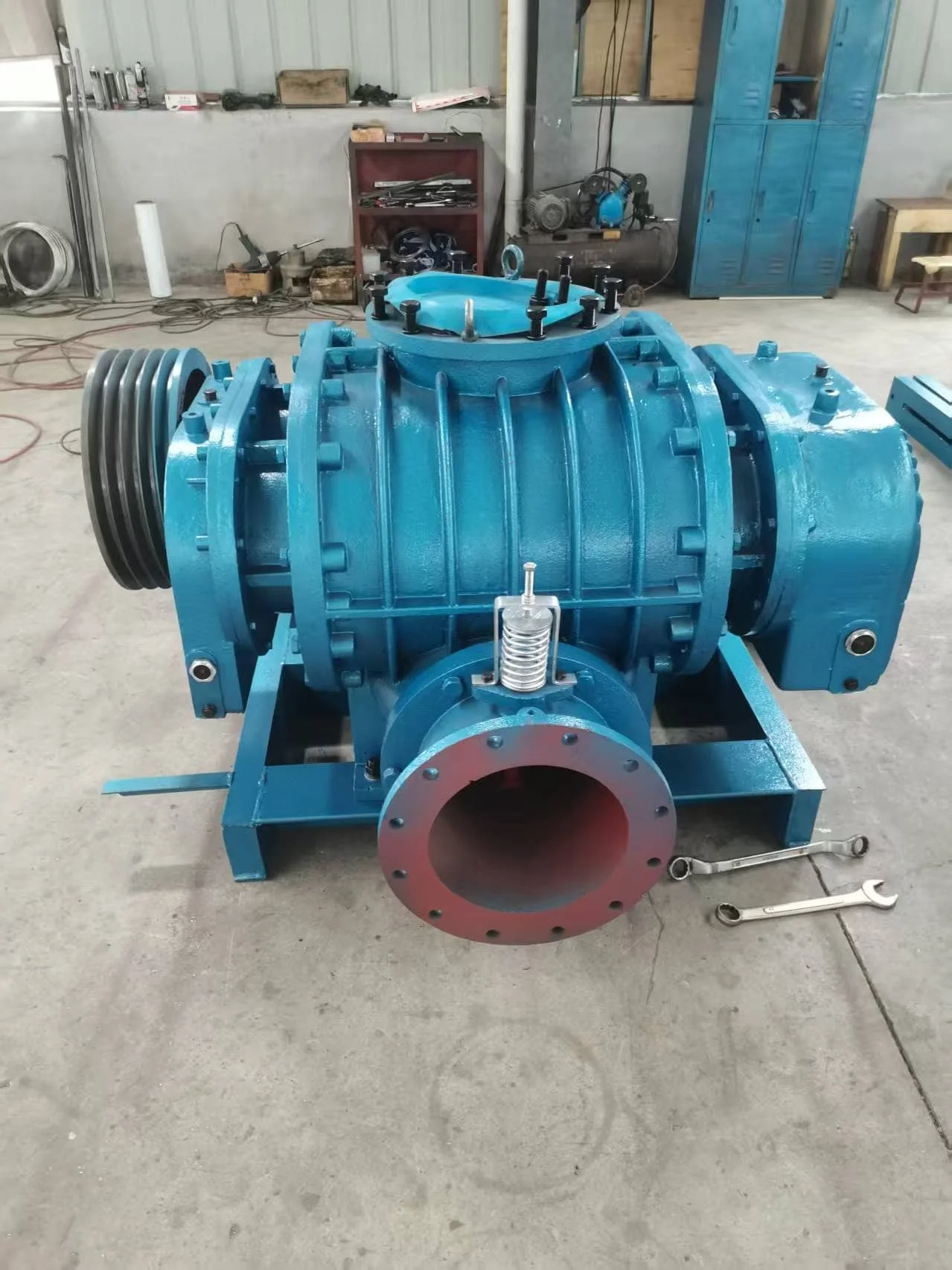 Soplador con diseño de lóbulo giratorio, aireación Industrial de alta eficiencia, hierro fundido, CA eléctrica, OEM, alta presión, silencioso, sin aceite