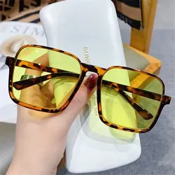 Luxury Vintage UV400 Eyewear Women Square Sunglasses Oversized Sunglasses Goggle Men Sun Glasses