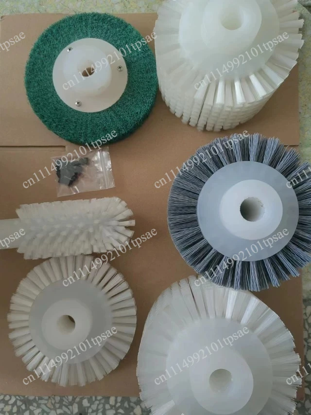 Industrial shoe washing robot manipulation nylon roller brush electric cleaning device for shoe washing