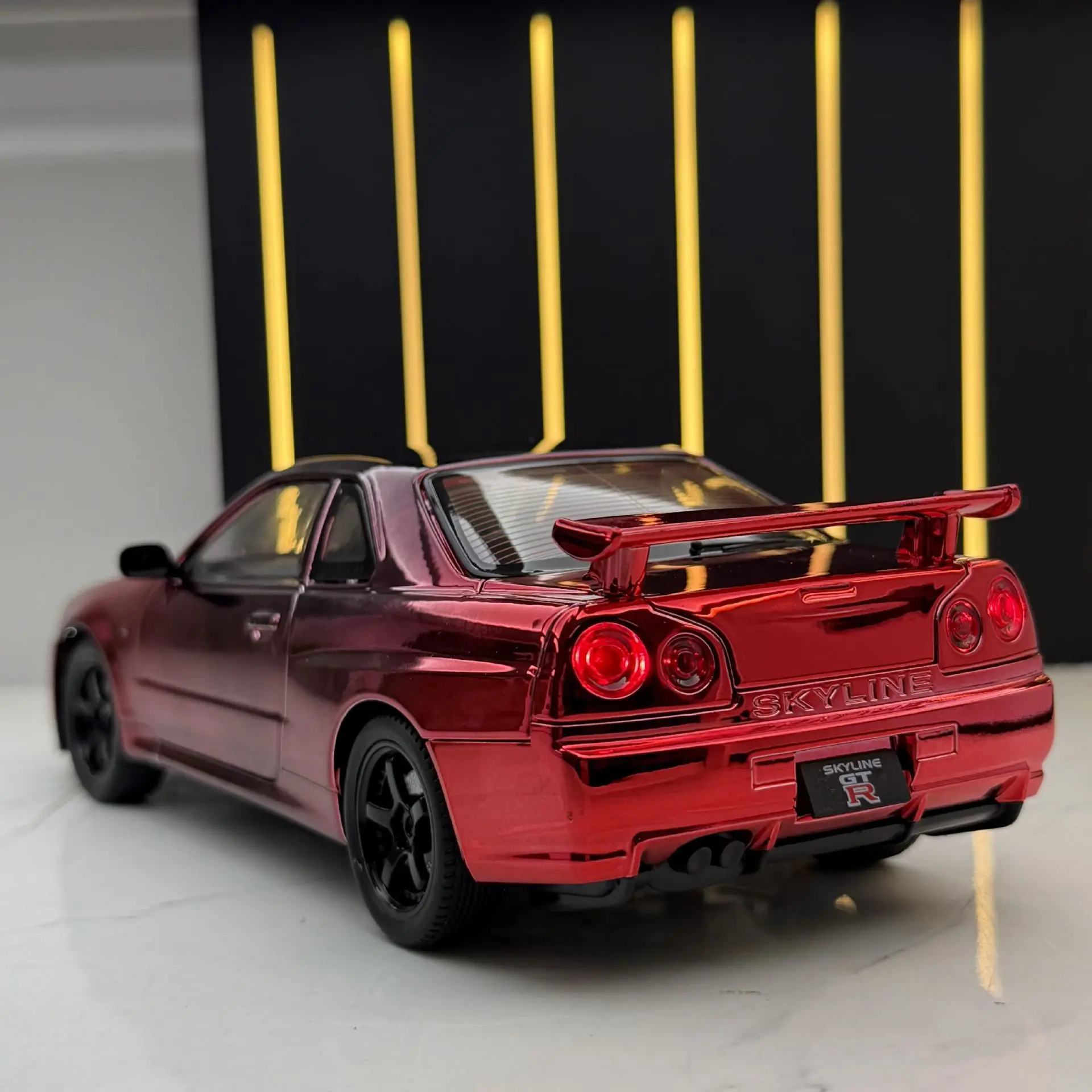 NEW 1:24 GTR R34 Skylin Alloy Car Model Sound and Light Pull Back Children's Toy Collectibles Birthday Gift