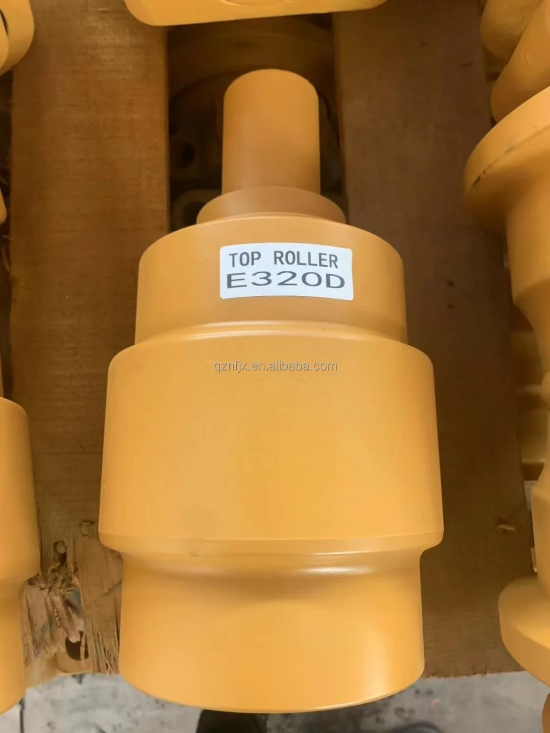 Hot Sale EC140 EC150 EC160 EC210 EC240 E320 E325 E336 D6R D8K D6H D8N PC200 Bulldozer Excavator Carrier Roller Upper Top Roller