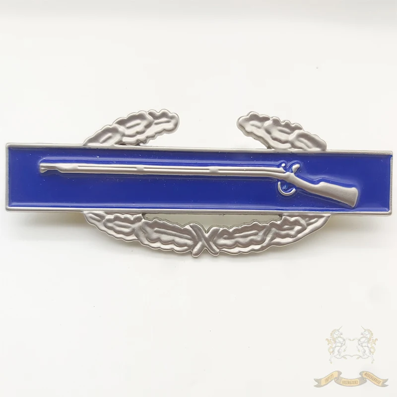 WW2 era U.S. Army Combat Infantry Badge Badge Pin