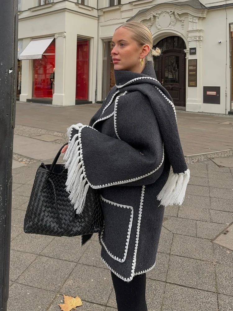 Veste à simple boutonnage avec pompon pour femme, manteau irrégulier, poche patchwork, col écharpe, streetwear chic, mode décontractée élégante, nouveau, 2025