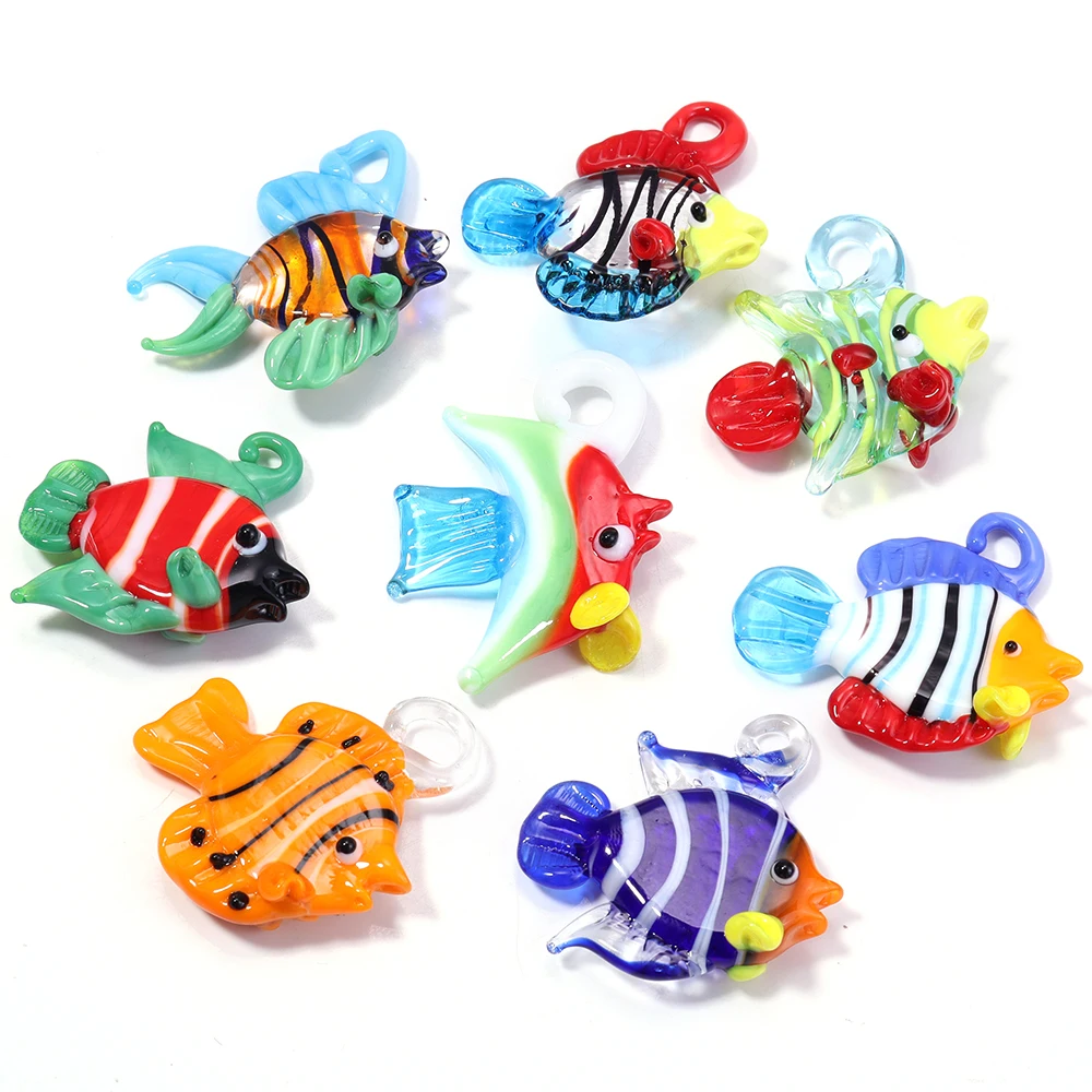 2 Stück Lampwork Fisch Ozean Tier Charms Tropische Fische Charms Anhänger für Schmuckherstellung DIY Ornamente Aquarium Dekor Halskette