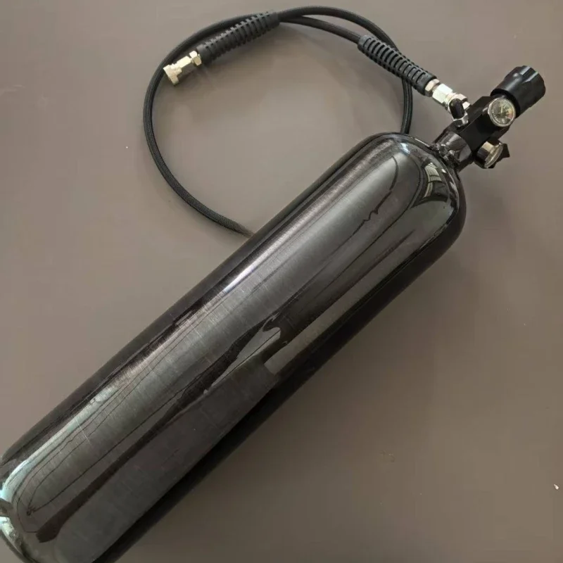 Carbon fiber gas cylinder with integrated valve hose set