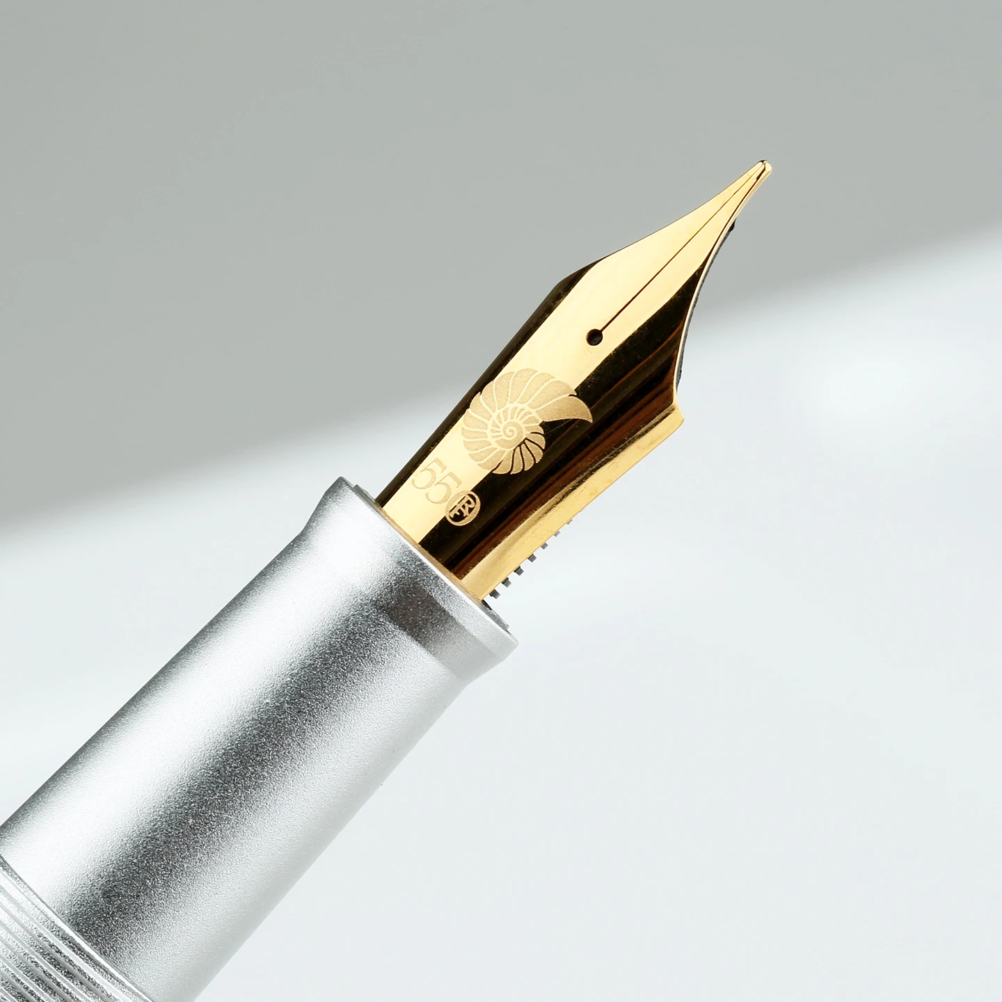PENBBS 550 Blade Round Grinding Nib Aviation Aluminum Fountain Pen Lightweight Portable Writing Practice Pen Office Supplies
