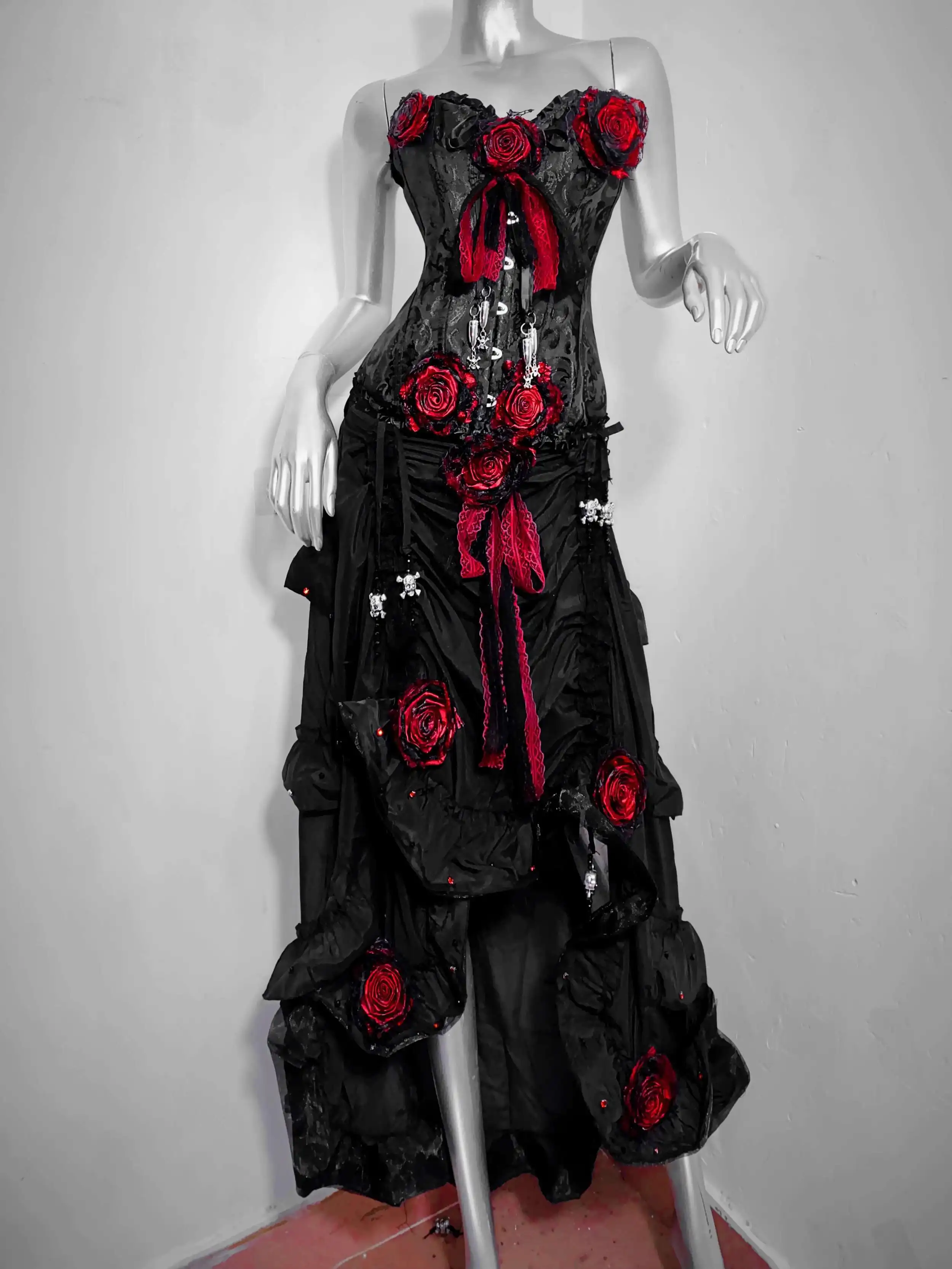 

Lolita Costume Lovely DressThorn Rose Gothic Subculture Fishbone Waist+Drawstring Irregular Long Skirt Dress Set