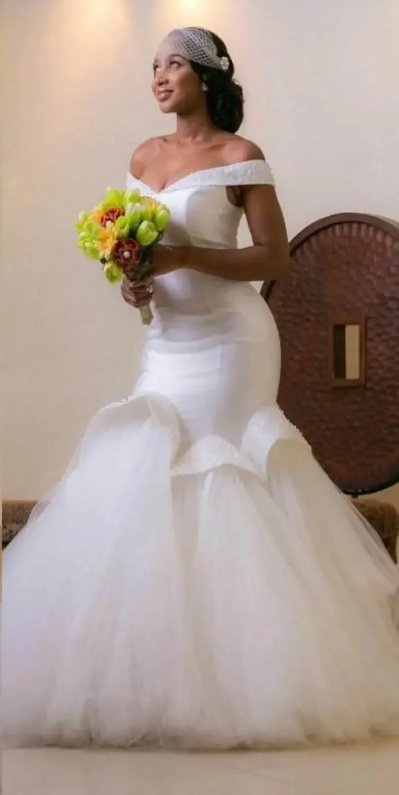 Customized Vintage Simple Plus Size Mermaid Dresses Sweep Train Off Shoulder With Lace-up Garden Wedding Bridal Gowns