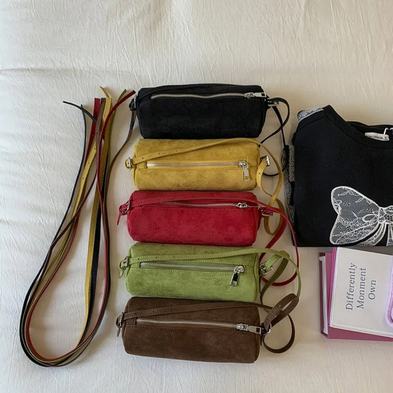 

Elegant Flap Bag With Push Lock For Ladies With Secure Closure And Smooth Premium Leather