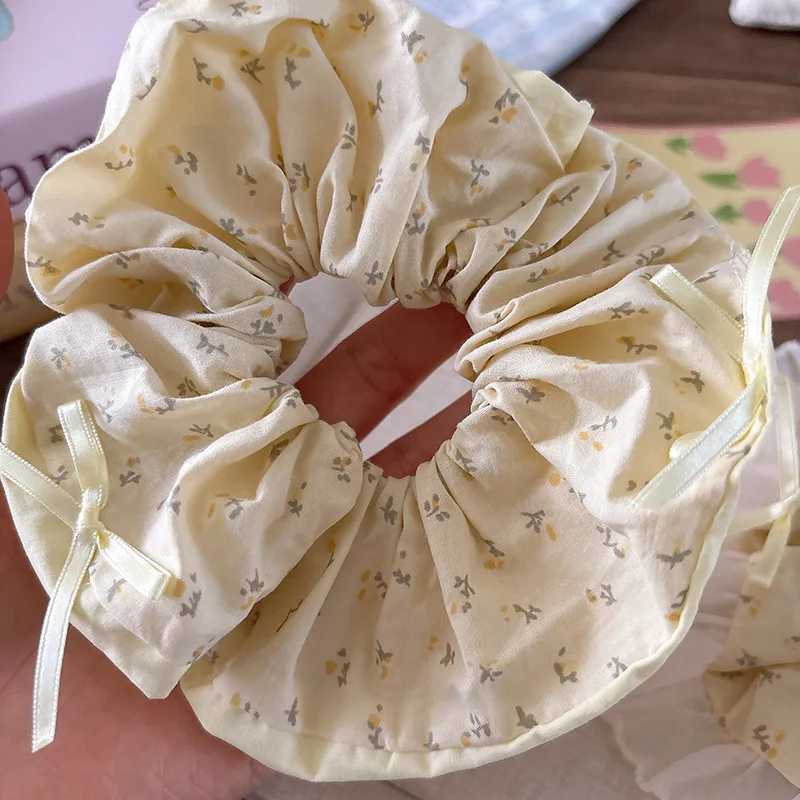 

Korean Scrunchie Light Yellow Lace Bow Floral Fabric Large Size Hair Tie for Ponytail Non Slip Adorable Hair Accessory 1pc