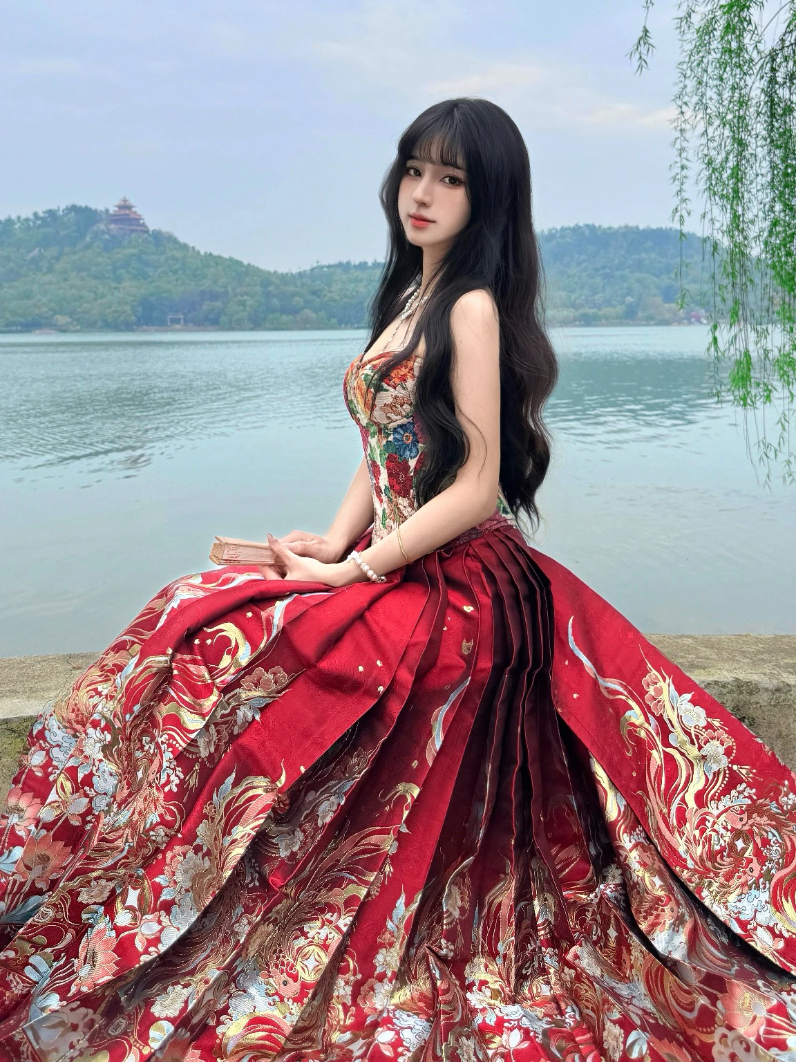 

Original Hanfu Semi-skirt Set with Fishbone Top Women's Style New 2026 Half Wooden Yao Brand Summer Collection