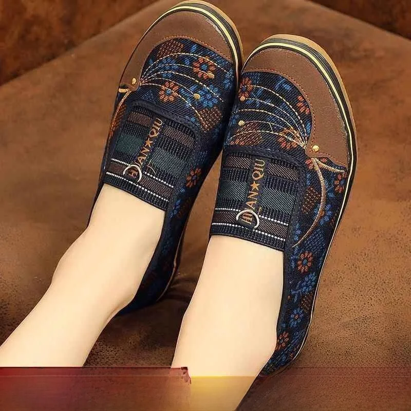 Beijing Ladies Single Shoes Rubber Soft Bottom Anti-Slip Traditional Cloth Shoes Comfortable round Toe Flat Heel Daily Wear