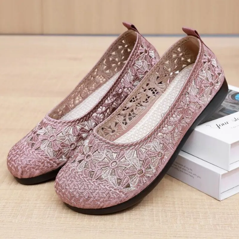 Women Mesh Hollow-out Lightweight Casual Shoe Summer Breathable Loafers Comfort Non-skid Mom Shoes Round Toe  Slip on Flats