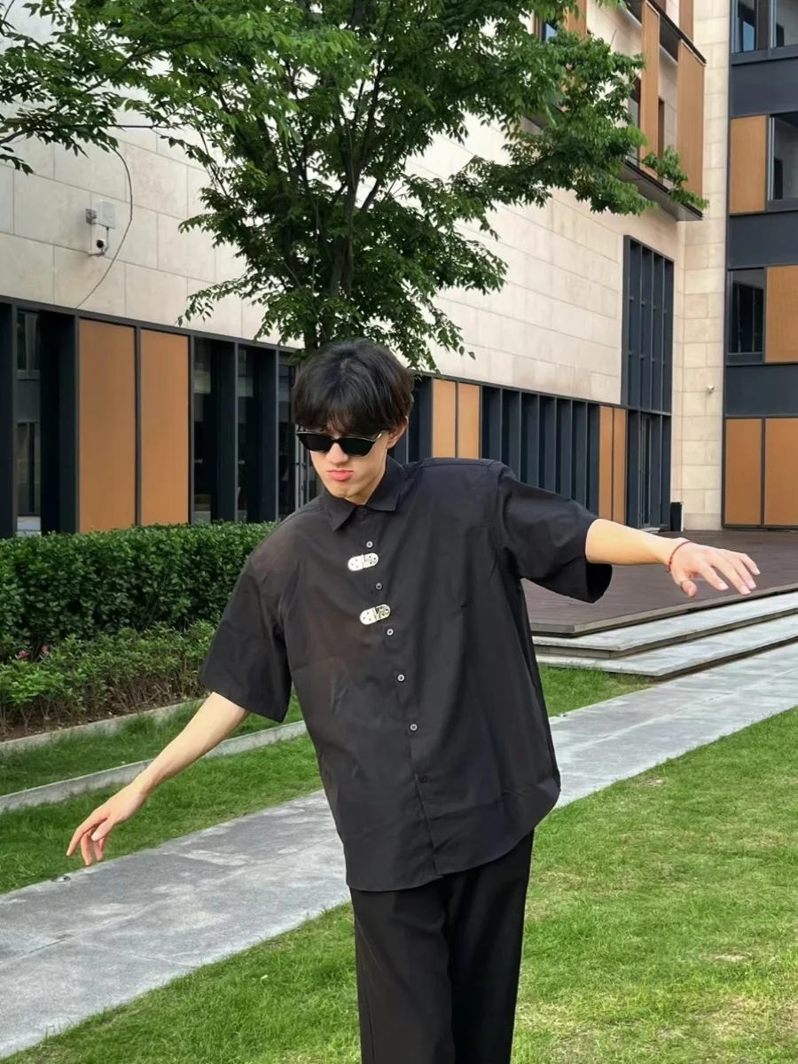 

Корейский Sle Мужской мягкий oulder ort Sve irt Faionable Metal Silver Lo Bule Design Casual Summer f Sve S...