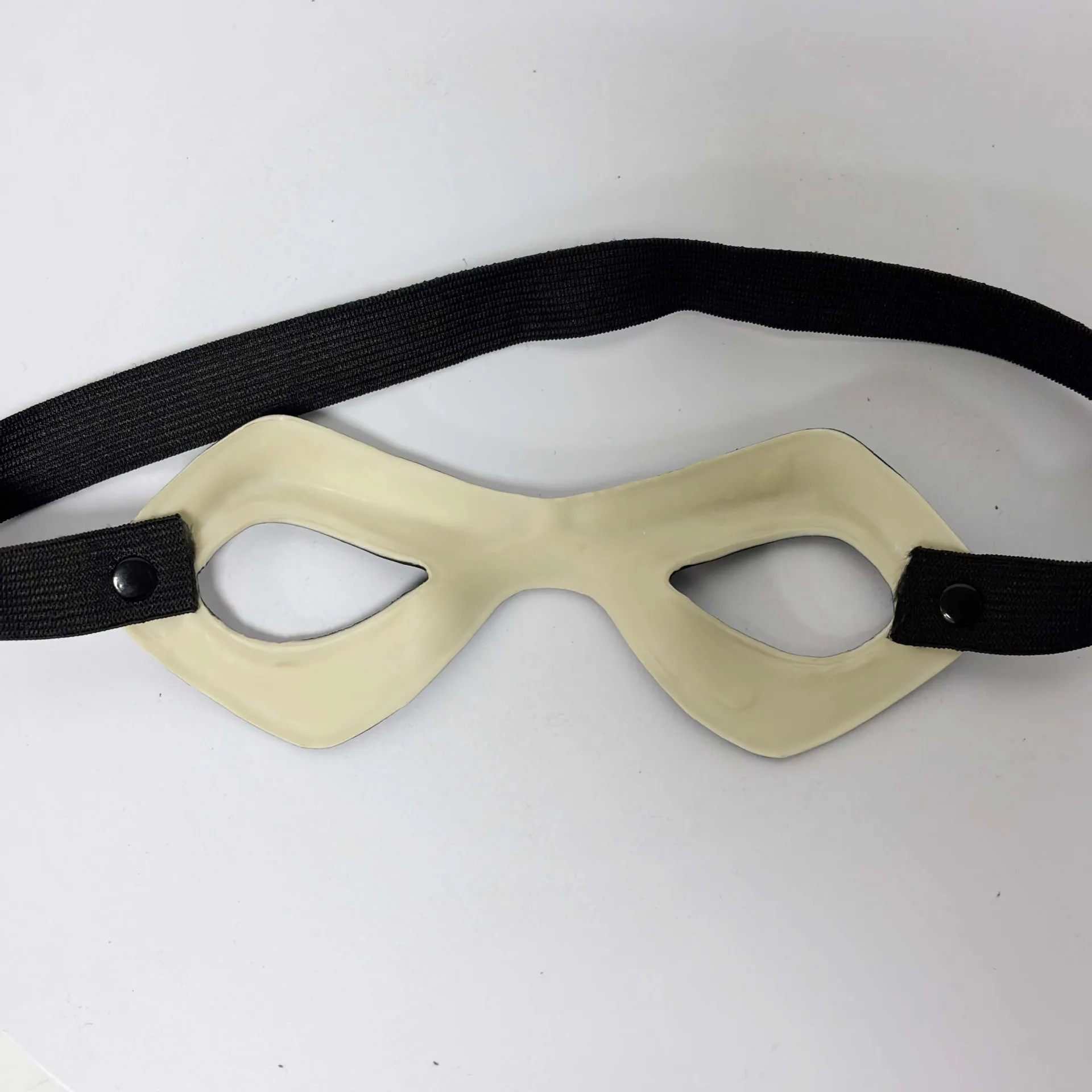 Schwarze Halbgesichts-Augenmaske für Erwachsene, Latex-Augenmaske, Maskerade, Halloween, Karneval, Kostümparty, Cosplay-Requisite – Detail 4