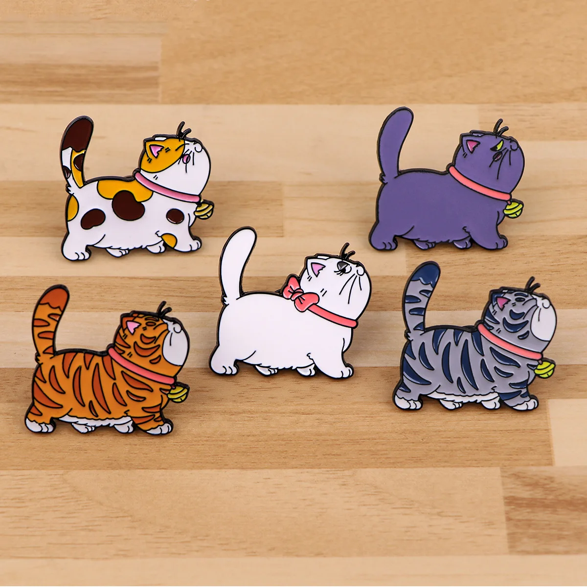 Cute cat brooch badge clothing backpack accessories brooch drip oil alloy chest badge cross-border foreign trade hot selling