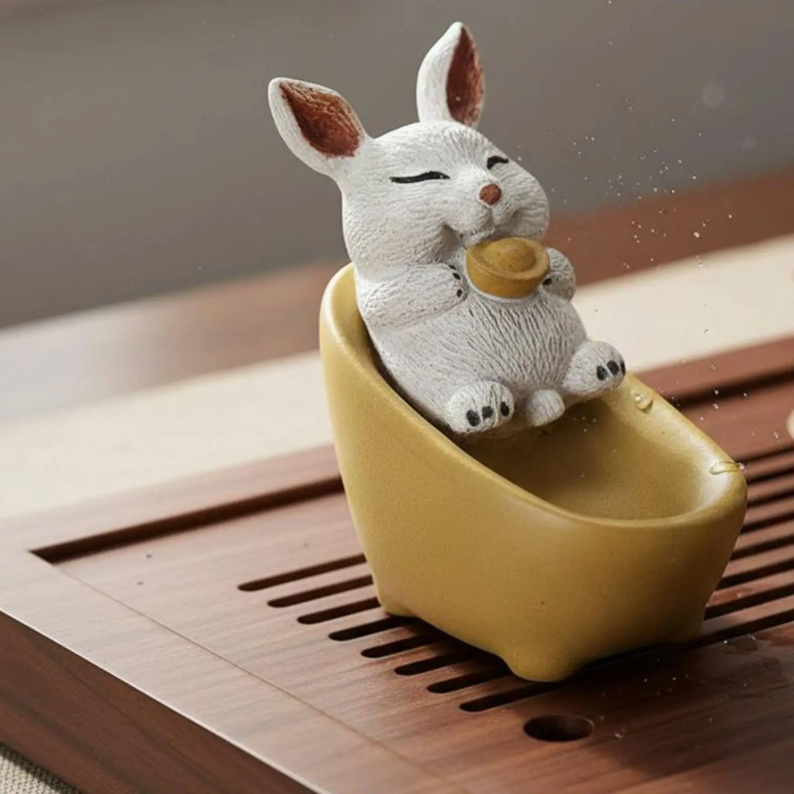 5 Pieces Creature Bathtub Figurine Artisanal Cute Creature Desk Decoration Rabbit Figurine Handmade Feel Home Decor Long-Lasting