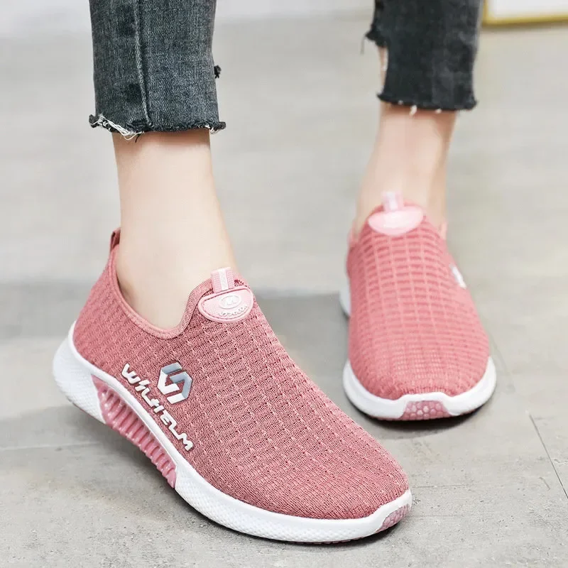 *New Casual Sneakers Women's Mesh Breathable Summer Soft Bottom Running Shoes Trendy Coconut Shoes