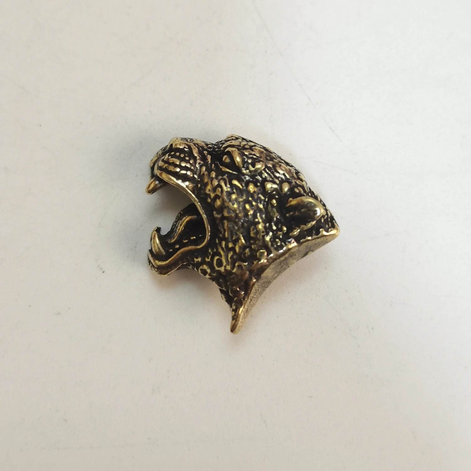 Remache trasero de tornillo para cuero, Conchos de leopardo