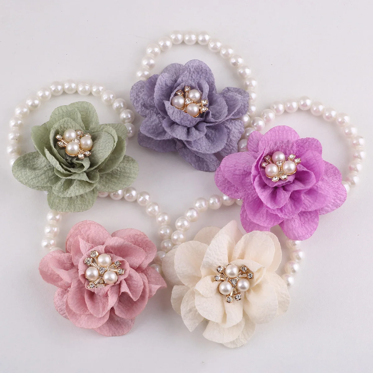 

Girls bride bridesmaid simulation flowers pearl wrist flower corsage dinner party hand flower brooch accessories XH926C