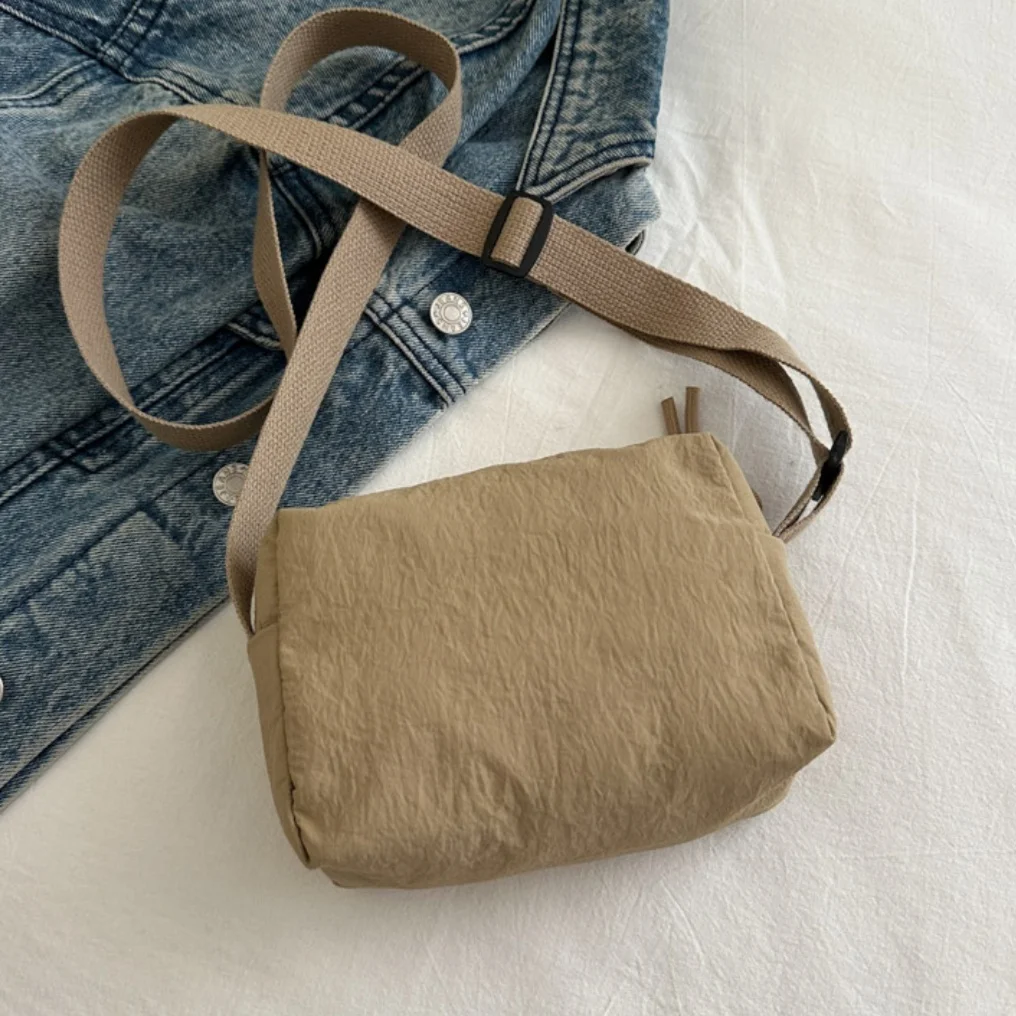 Leichte Damen-Umhängetasche für Pendler, einfache, einfarbige Sport-Hüfttasche, lässige Brusttasche für den täglichen Gebrauch und die Arbeit – Detail 12