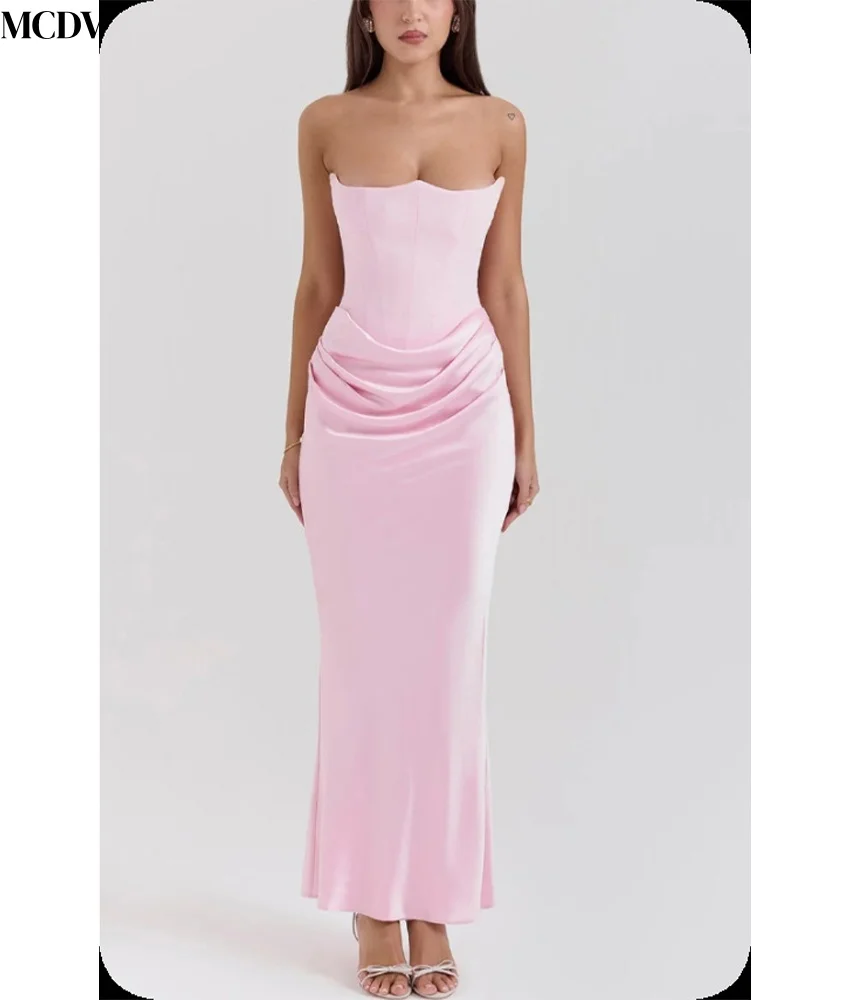 Maßgeschneidertes, modernes Satin-Meerjungfrau-Abendkleid, hochwertig, trägerlos, ärmellos, knöchellang, فستان • Muq Daug__