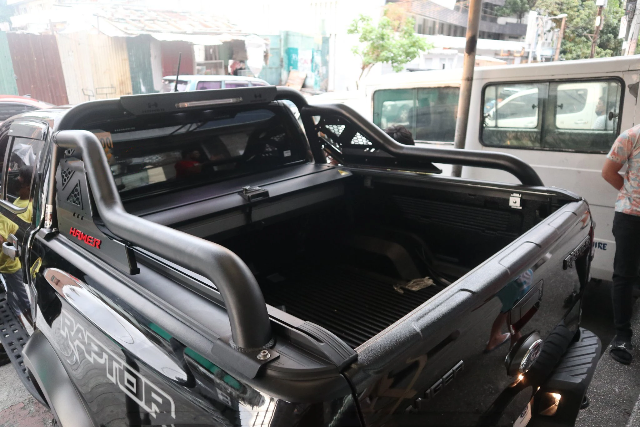 Heckklappen-LKW-Verkleidung für Ford Ranger Wildtrak 2012 2013 2014 2015 2016 2017 2018 2019 2020 2021 2022 Ladebett schienen schutz – Detail 9