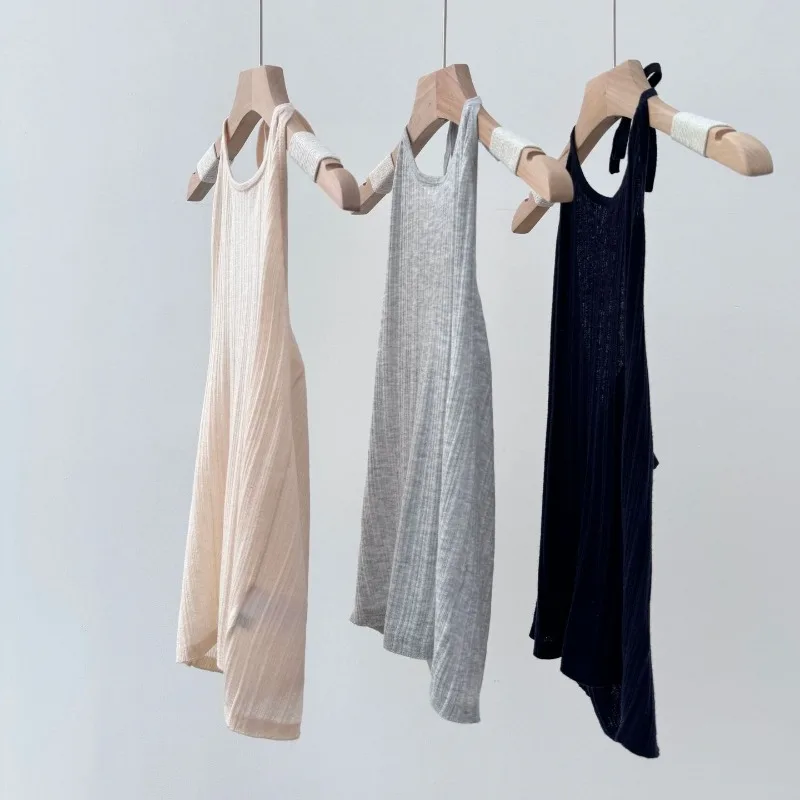 

Early Spring New Round Neck Sleeveless Cashmere Silk Simple and Versatile Base Inner Halter Neck Knitted Vest