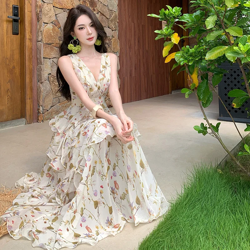 Elegant Cake Style Floral Print Maxi Dress Beach Vacation Vibes High Waist Bell Sleeve V Neck Summer Thin Standard Fit Dress