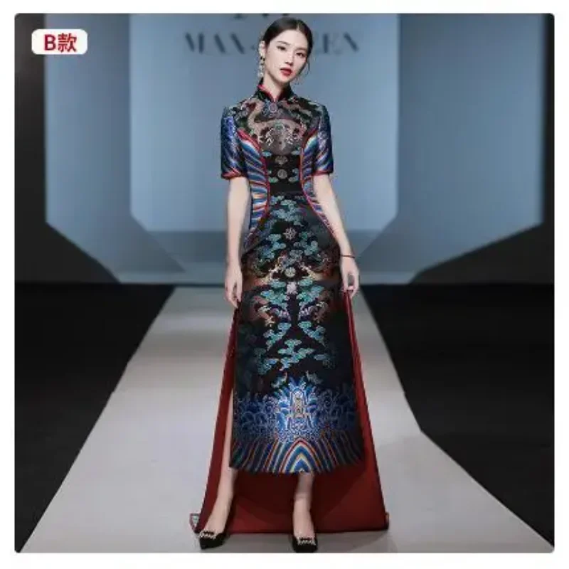 Cheongsam pour femmes, modèle de piste, style chinois, atmosphère haut de gamme, hôte rétro, réunion annuelle