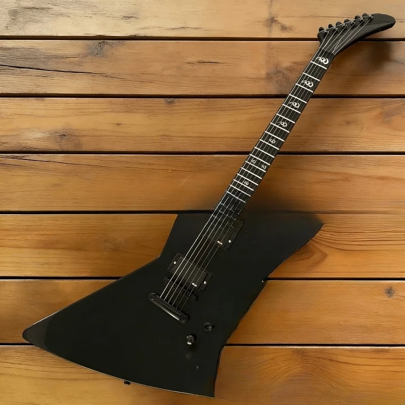 Schwarze Explorer E-Gitarre 22 Free Pure Black