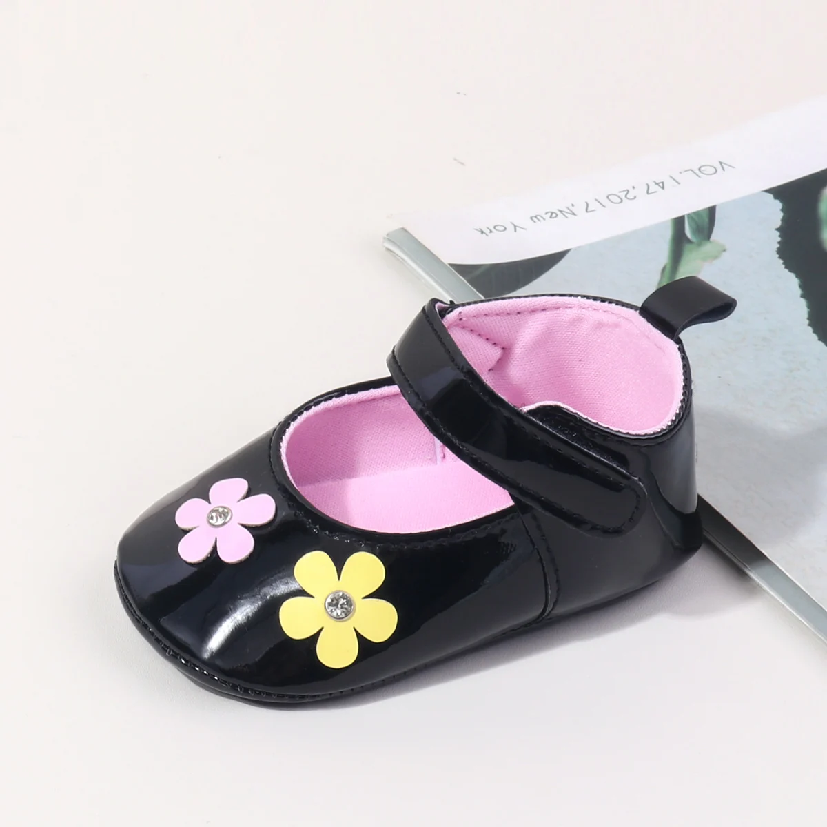 Baby Girls First Walking Indoor Outdoor Toddler Shoes With Beautiful Flowers For 0-18M Baby PU Leather Soft Sole