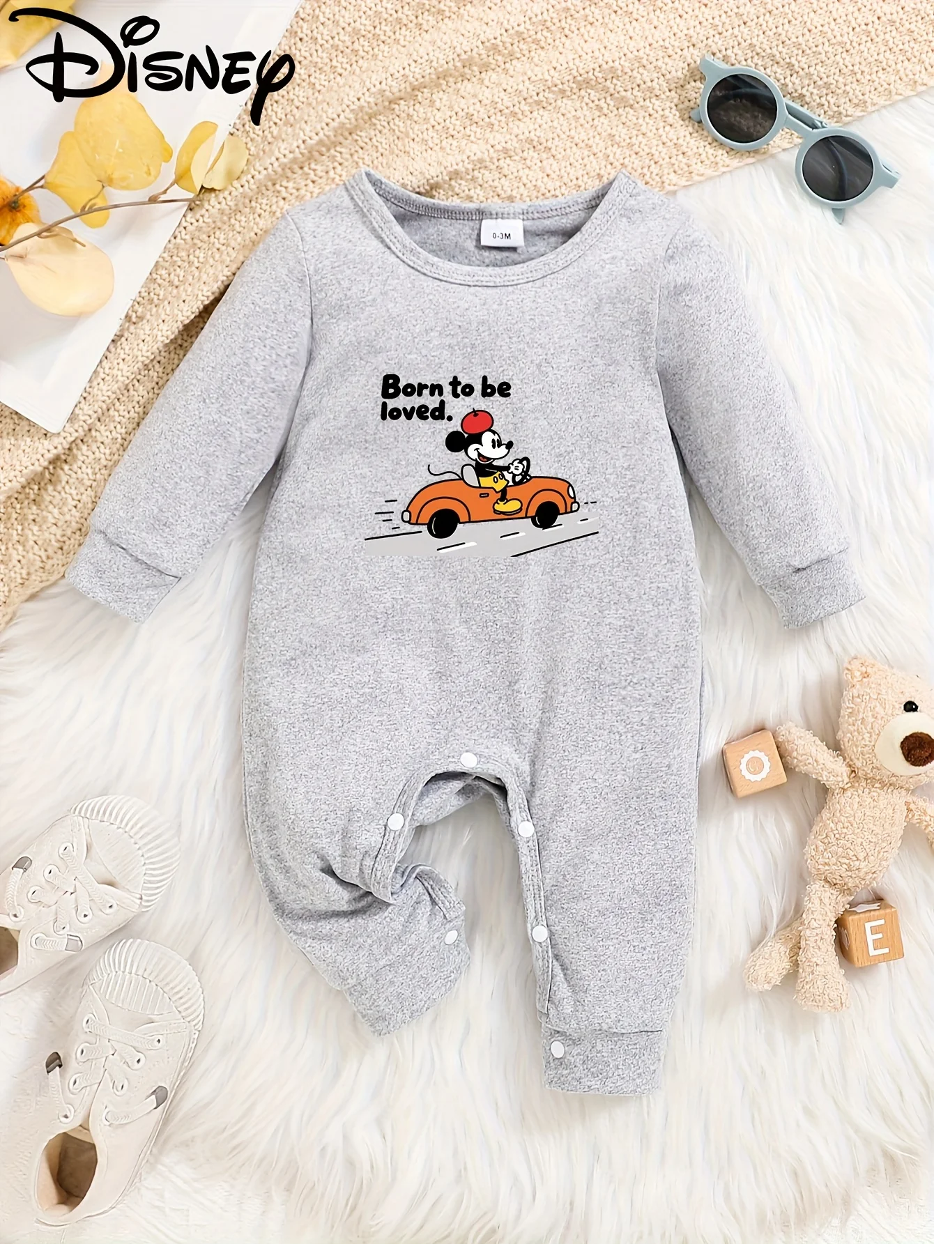 

【Authorized】Disney Minnie Baby Long-Sleeve Romper! Sweet and Energetic Minnie Print Is Super Eye-Catching, Soft and Skin-Friendly Fabric Fits Baby's Delicate Skin, Round Neck Design Is More Comfortable and Doesn'T Irritate the Neck Machine Washable and Ea