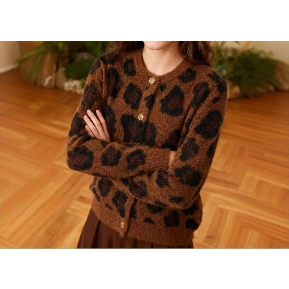 Damski sweter żakardowy z nowym wzorem zwierzęcym, kardigan z dzianiny ze sztucznego futra, kurtka z długim rękawem, ciepły sweter z dzianiny w panterkę.