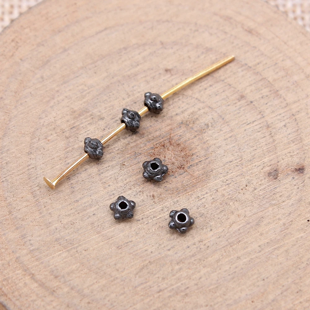 WYSIWYG 100pcs 4x4mm Gun Black Color Flower Small Hole Beads Spacer Beads For Jewelry Making