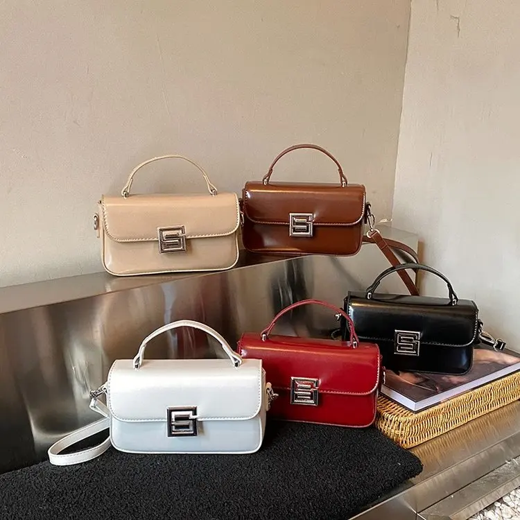 

High-End Fashion Unique Designer Diaper Bags For Women Minimalist Leather Large Capacity Elegant Crossbody Shoulder Bag