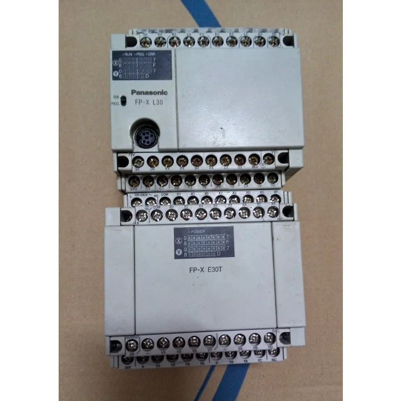 

PLC FP-X L14/L30/L60/E30T/E30R/E16X/E16R/E16T/C14T/C14R