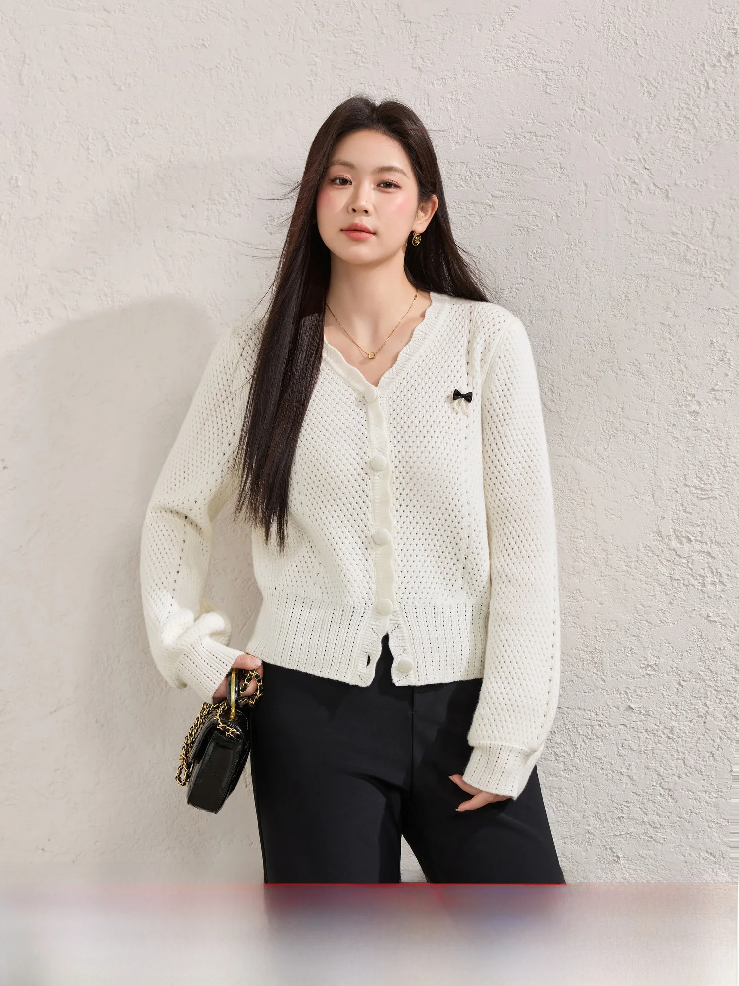 

Синий вязаный кардиган большого размера с кружевными вставками и вырезами, женский, весна 2026, новинка, рукава-фонарики, с утяжкой на талии, стройнящий силуэт