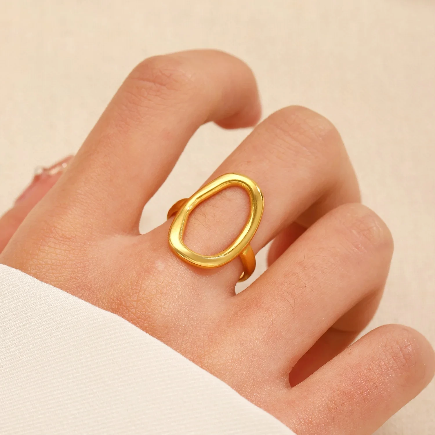 Hollow Ring for Women Gold Color Geometric Oval Rings Opening Female Jewelry Simple Accessories Silver Color image 2