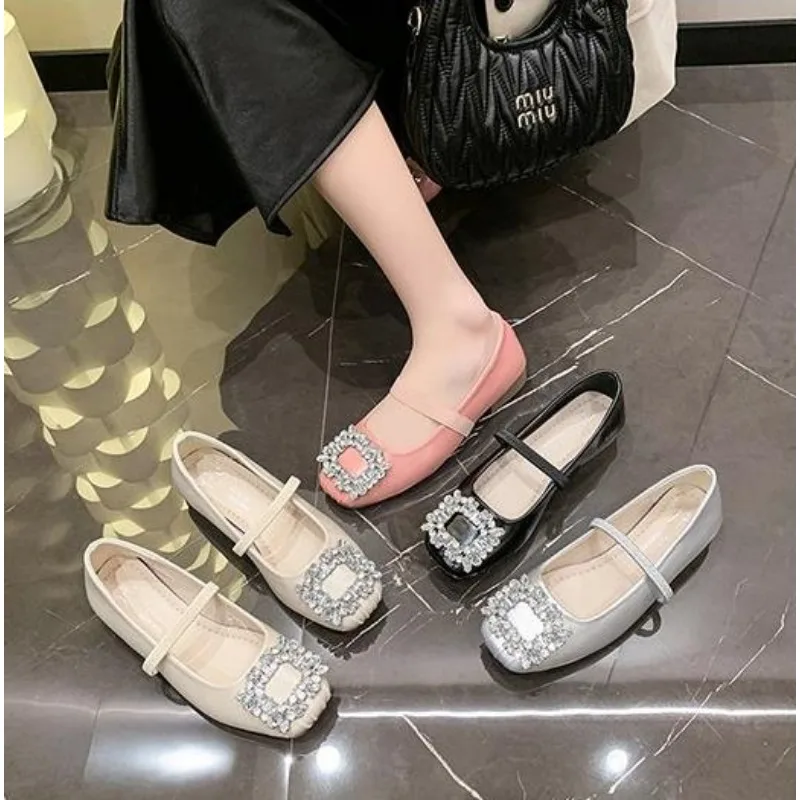 New Style Fashion Women's Round Toe Shallow Mouth Oxfords Women's Casual Female Sneakers Buckle Crystal Flats Moccasins Leather