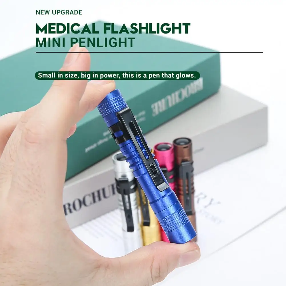 مصباح يدوي صغير محمول مع مشبك قلم يده شعلة جيب فائقة استخدام بطاريات AA للتخييم في الهواء الطلق مصباح الطوارئ