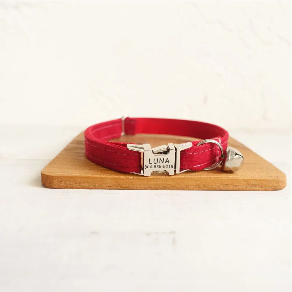 

Personalized Cat Collar Customized Nameplate ID Metal Buckle Adjustable Red Velvet Cat Collars with Bell