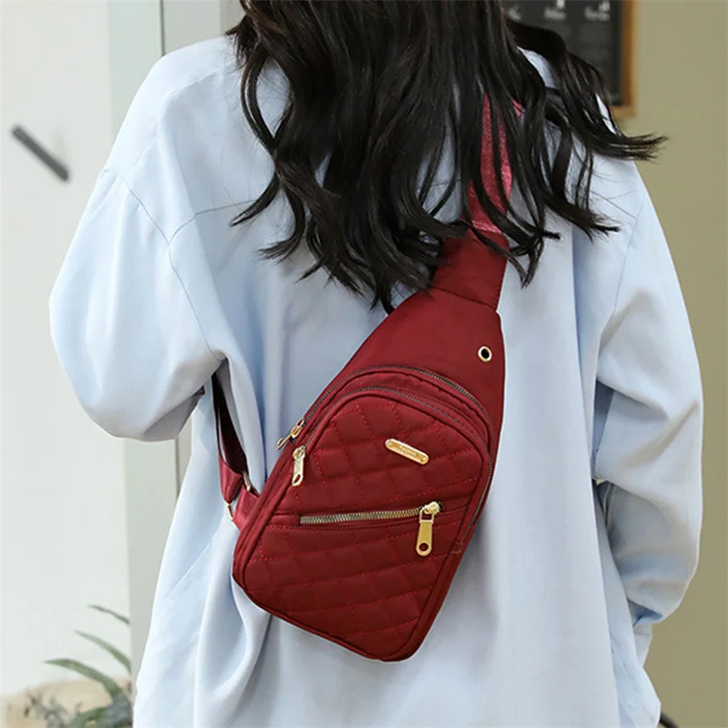 Chest Bag Female Casual Fashion Versatile Nylon Cloth Lightweight Crossbody Bags Backpack Small Shoulder Front Bags