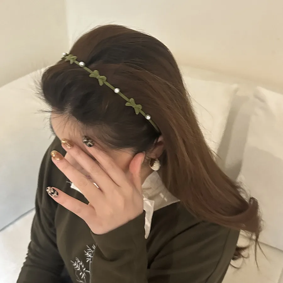 

Thin Flocked Pearl Flower Bow Headband Sweet Cute Daily Outing Hair Band for Women Premium Quality Black