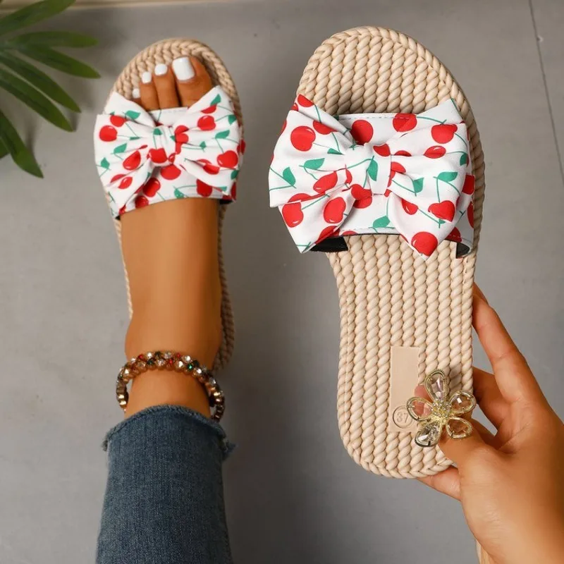 Slippers 2026 New T…