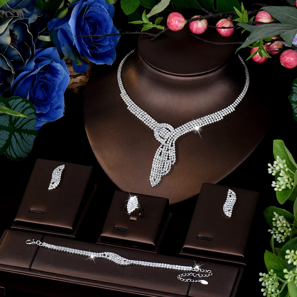 

New Personalized Exquisite Dazzling Set Necklace Earrings Bracelet Women's Dress Decorative Jewelry Set Wedding Ball Gift M-867