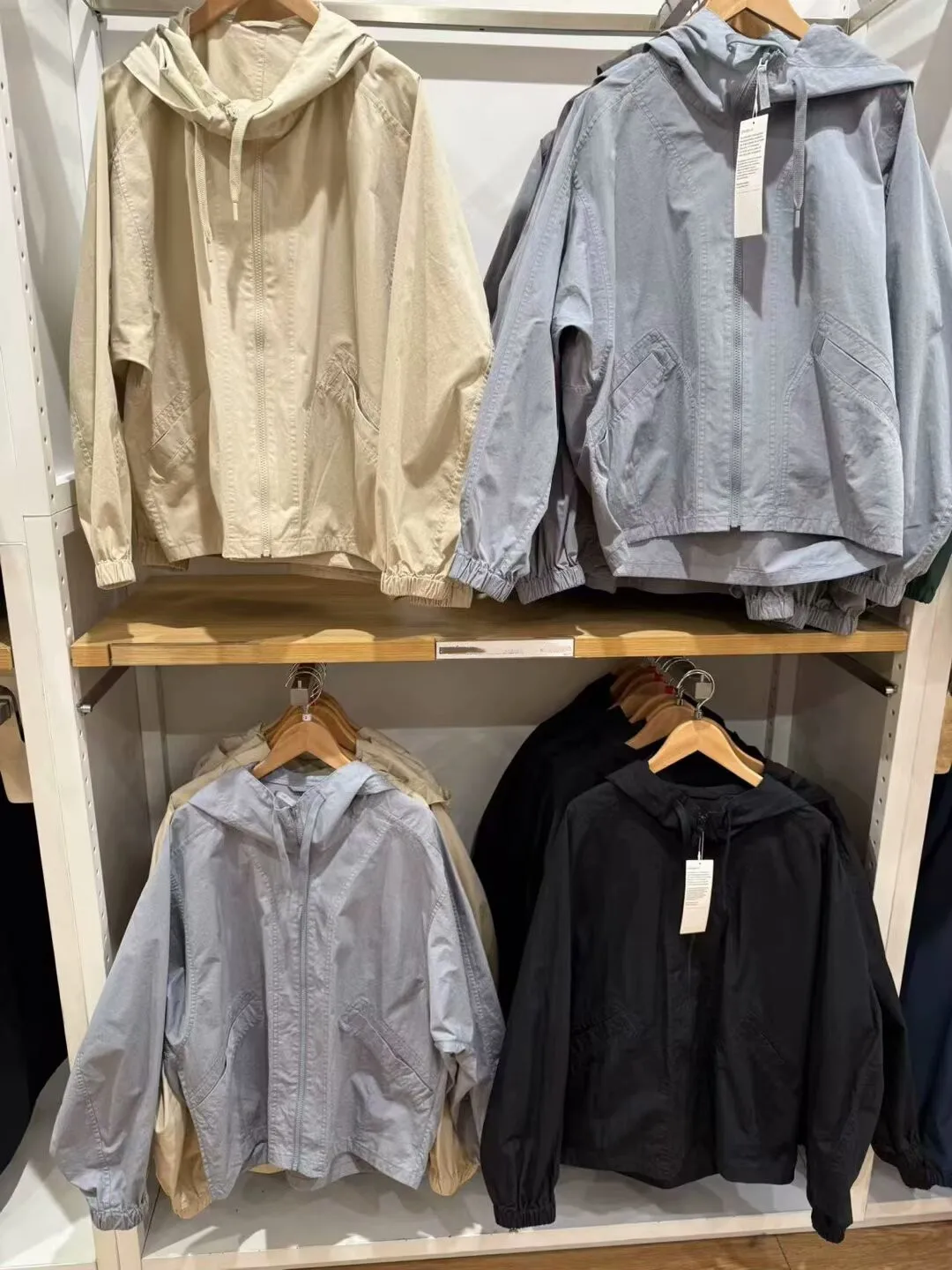 

Повседневная куртка с капюшоном свободного кроя, новинка весенней коллекции для мужчин и женщин, модная верхняя одежда для пар, универсальная куртка.